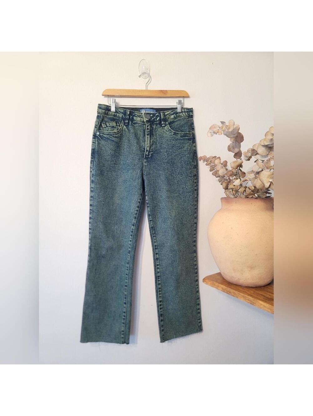 Democracy “Absolution” Green Tint Denim Acid Wash Sz 8